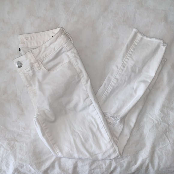 American Eagle Ripped White Cropped Jegging - Picture 2 of 4